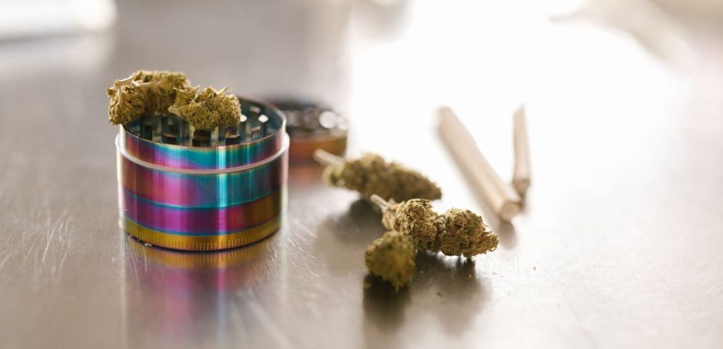 Materials for rolling a joint